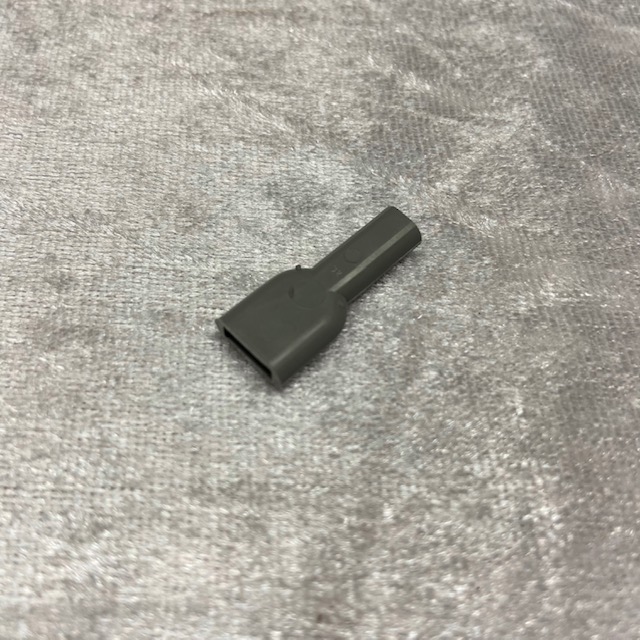 Farbige Gummiabdeckung für Flachsteckhülsen 6,3mm grau