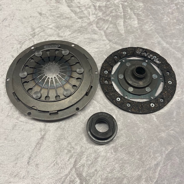 Kupplungssatz bis 03.82 Neue Ausführung Nachbau