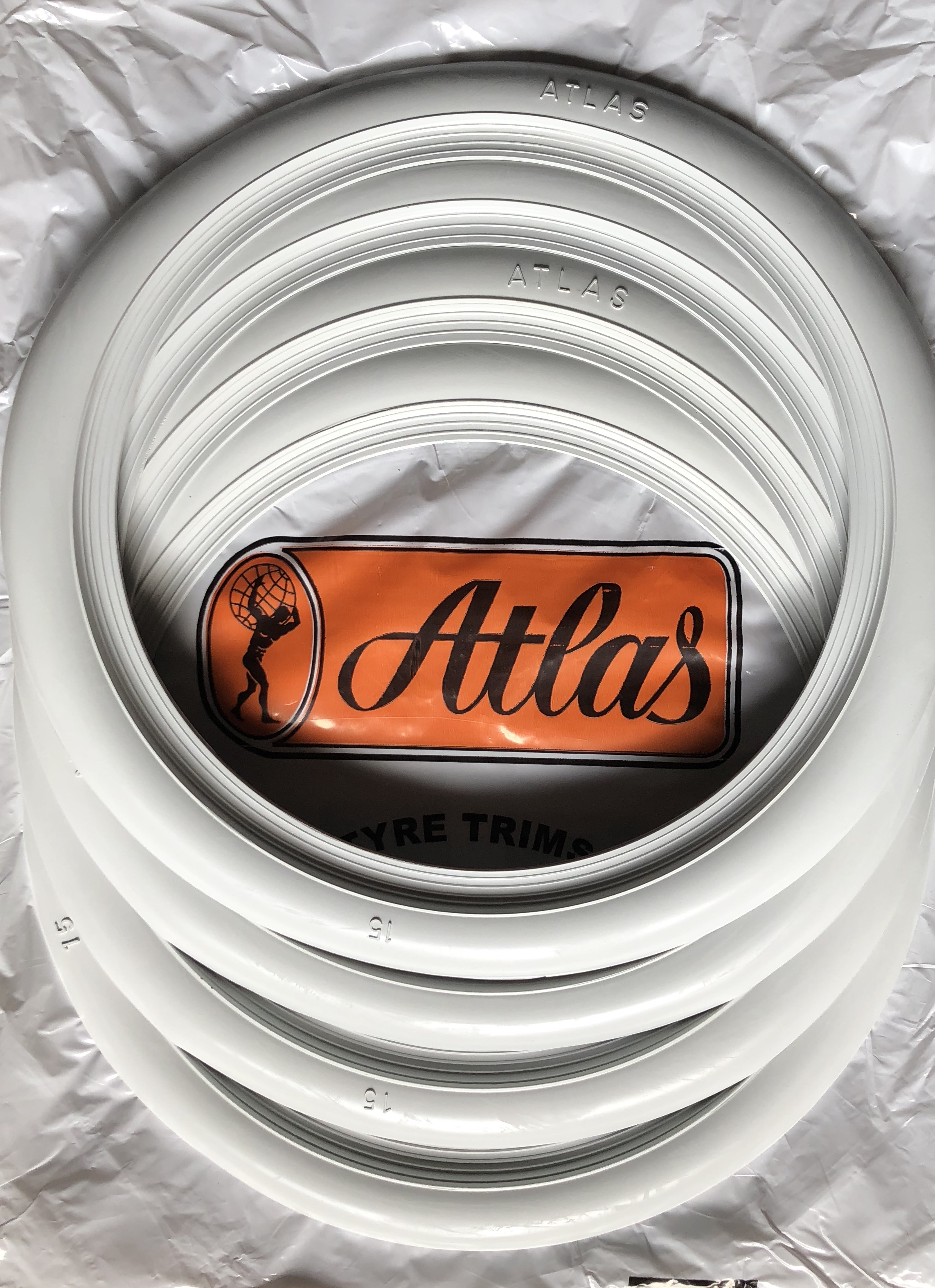 Weißwandringe 15 Zoll von Atlas