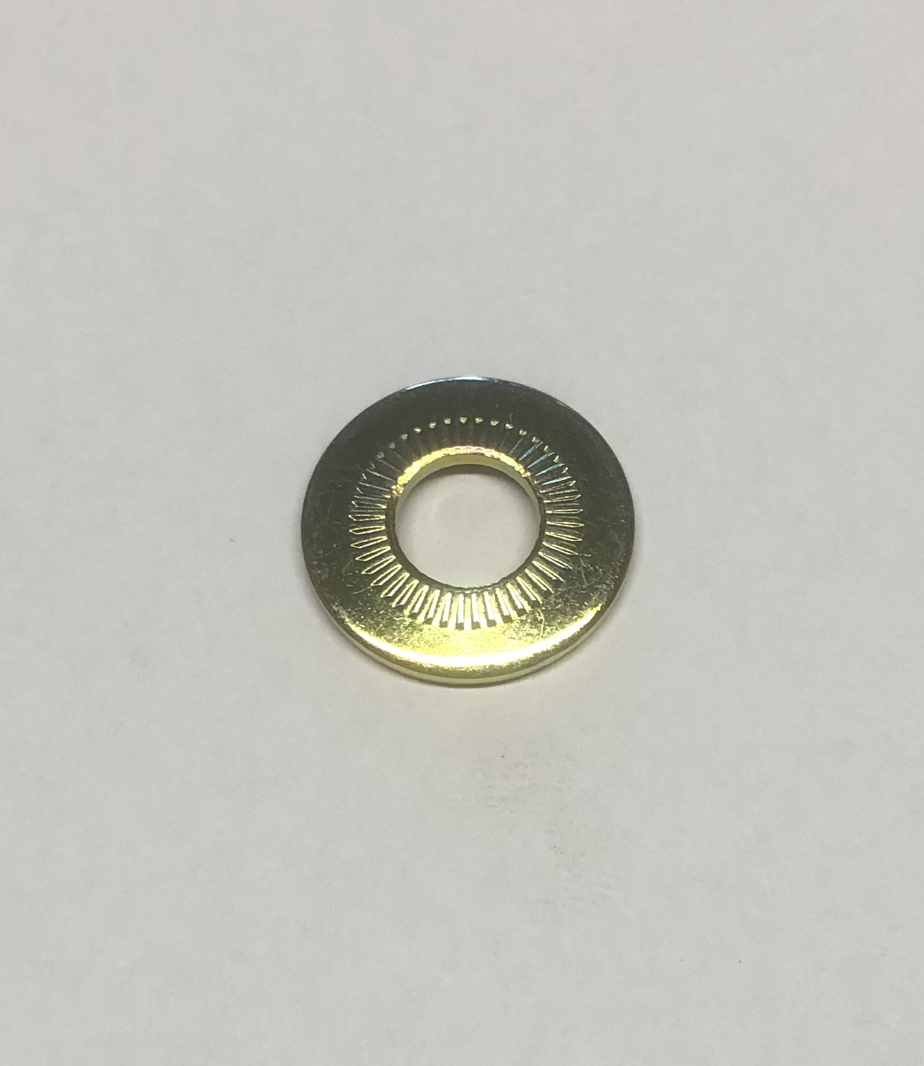 Unterlegscheibe mit Riefen M7x18 gelb verzinkt