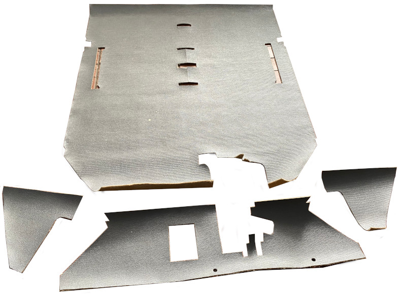 Fußmatte + Stirnwandverkleidung AMI 8