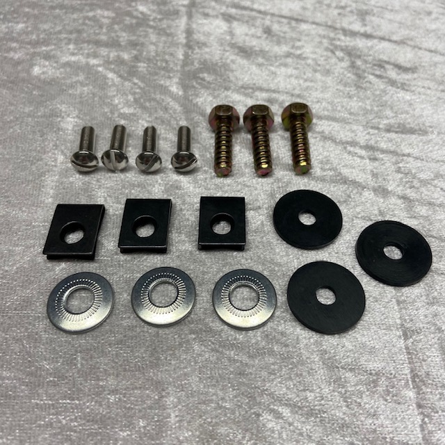 Schraubensatz für Kotflügel hinten 2CV